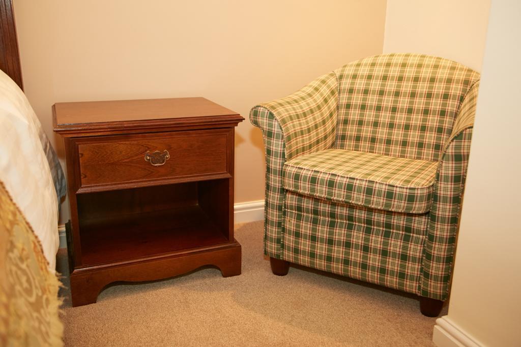 The Court House Hotel Colchester Room photo