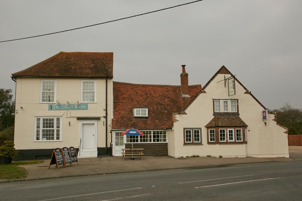 The Court House Hotel Colchester Exterior photo